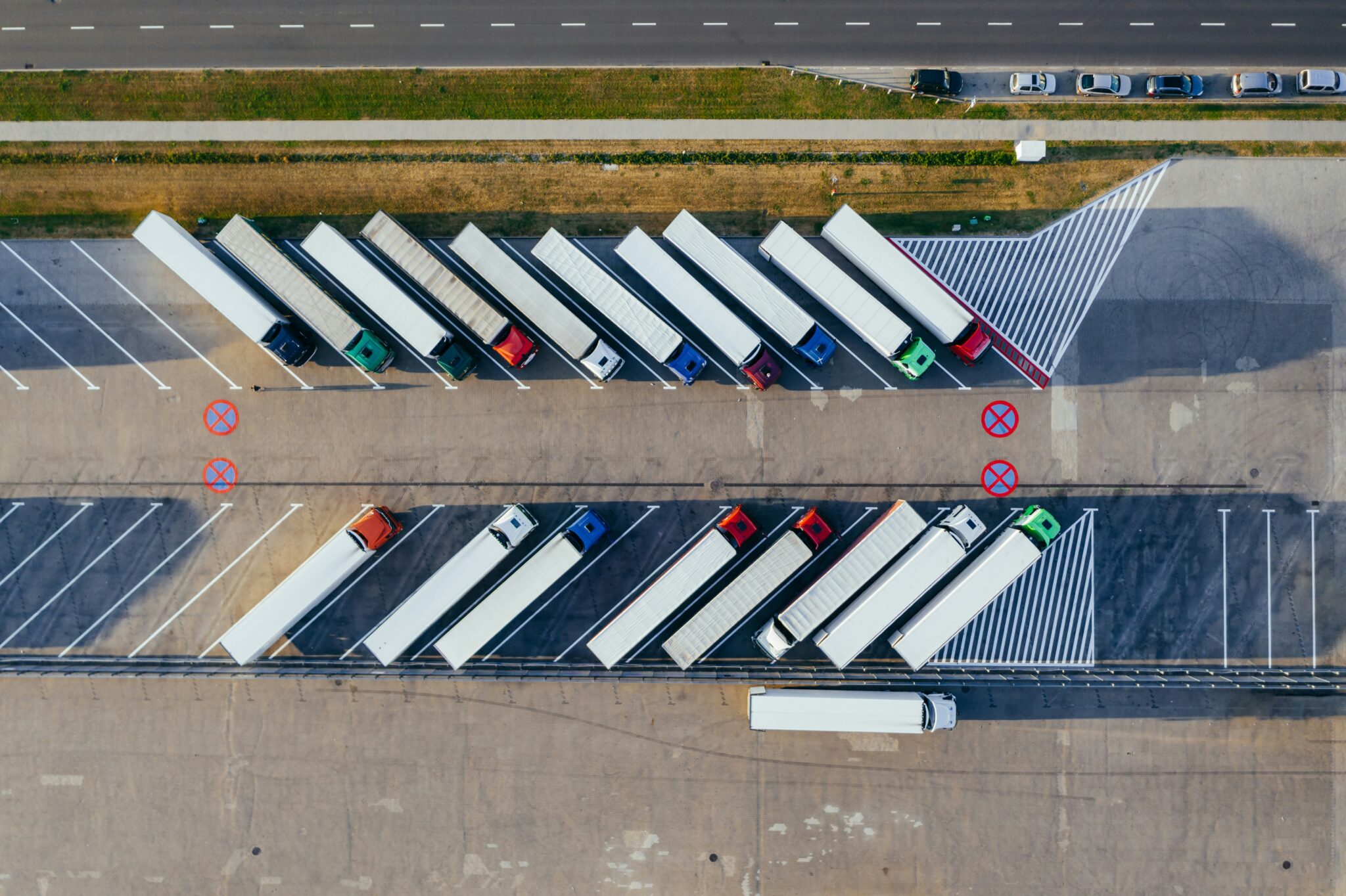 marcin jozwiak kgopcmppt7c unsplash